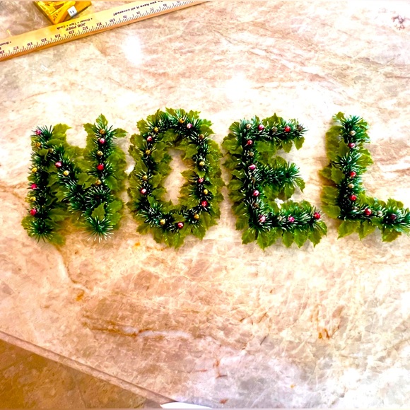 Vintage Christmas Noel letters. With tiny bulbs - Picture 1 of 6